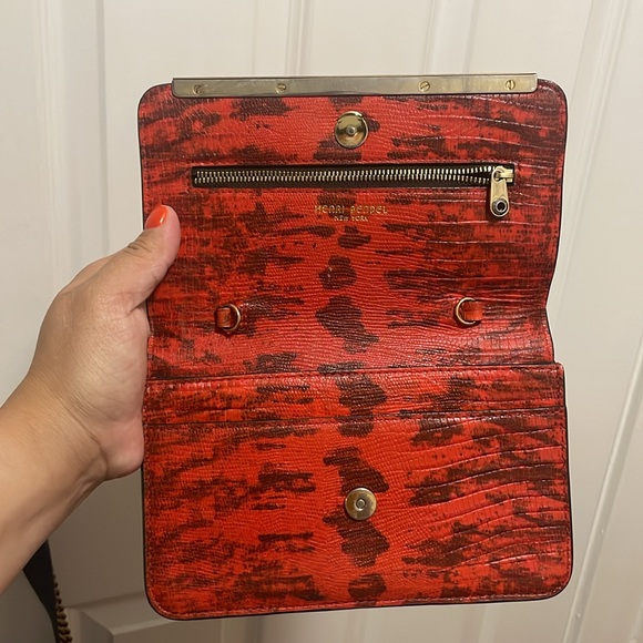 Henri Bendel New York snake print clutch - Picture 4 of 8